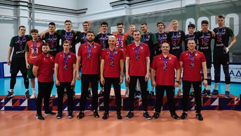 Георги Петров изведе Локомотив (Новосибирск) до сребърните медали в Младежката лига на Русия