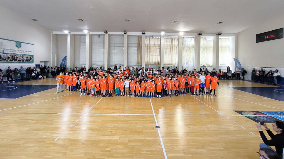 Повече от 150 деца играха във Великденския турнир "Шоутайм"