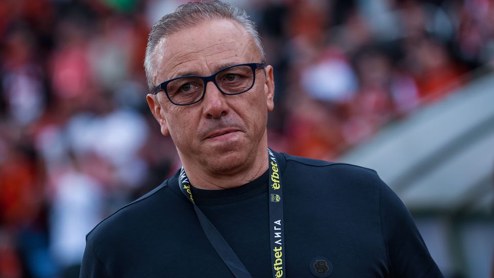 Националният селекционер и треньор на Черно море Илиан Илиев ще