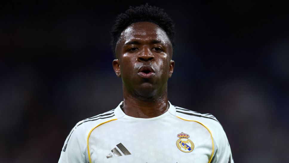 Флорентино Перес не планира раздяла с Винисиус