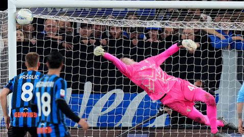Млад вратар класира Лацио на финала за Купата на Италия след драма с дузпи с Аталанта