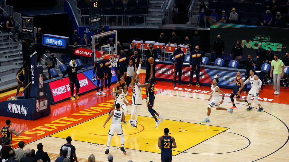 Голяма драма и успех за Мемфис над Голдън Стейт за осмото място в плейофите