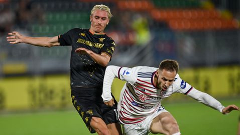  Венеция повлече Каляри със себе си към Серия 