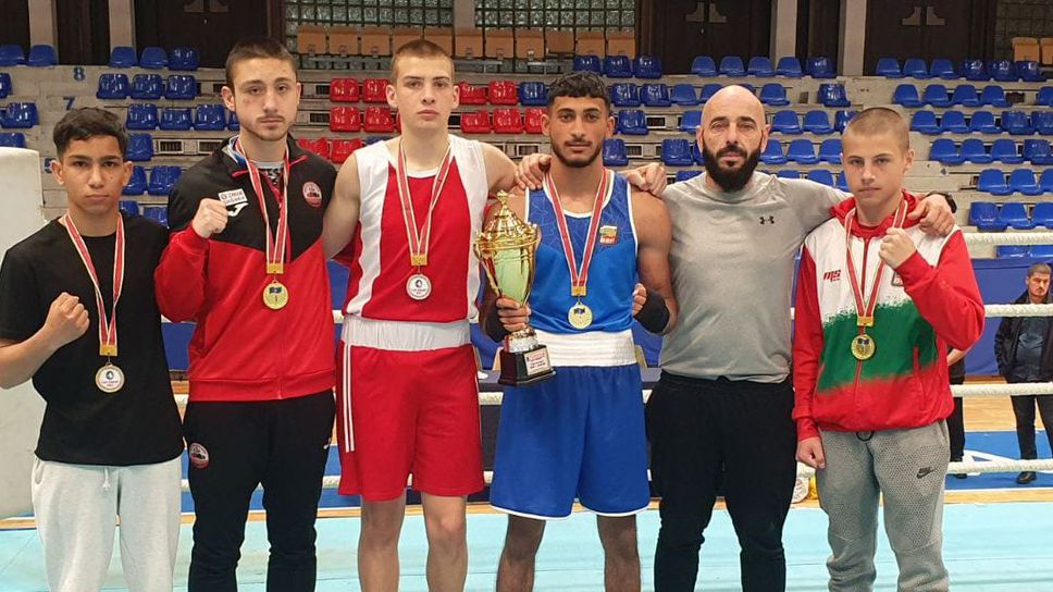 Пет медала за боксьорите ни в Косово