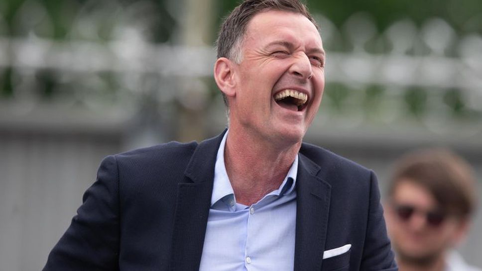 Крис Сътън определени сезона за Челси като "срамен"