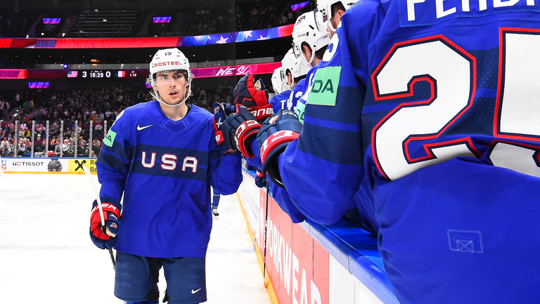 Отборът на САЩ съсипа Франция с 9 0 в среща  от