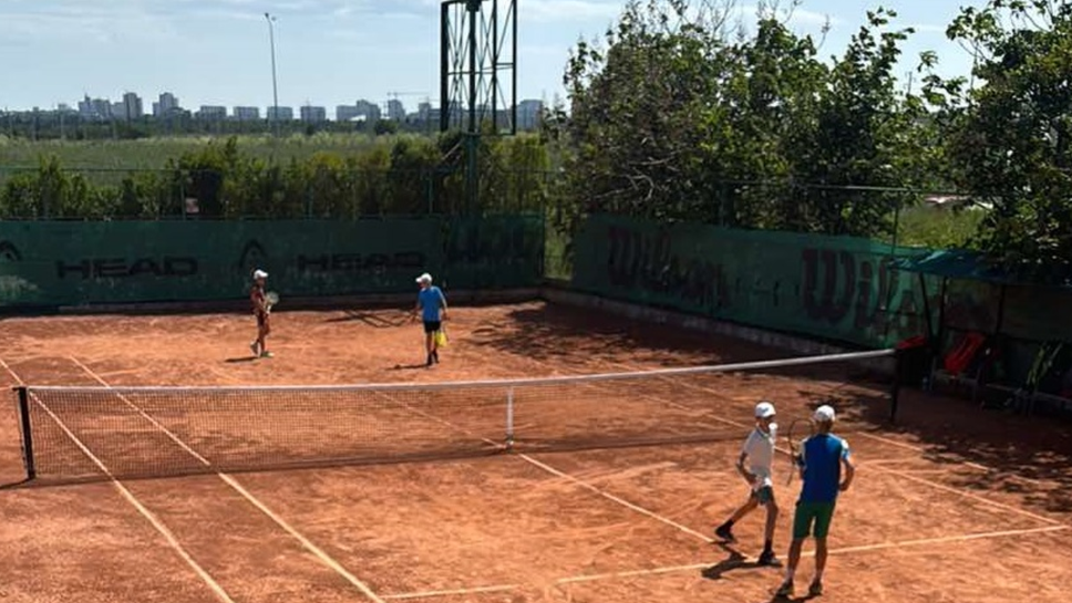 Наш юноша ще мери сили със сина на тенис легендата Кафелников в Бургас, Рада Колева отстрани №1 при девойките