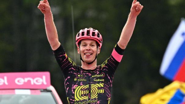 Вицешампион от Обиколката на България спечели 17-ия етап от "Джиро”-то