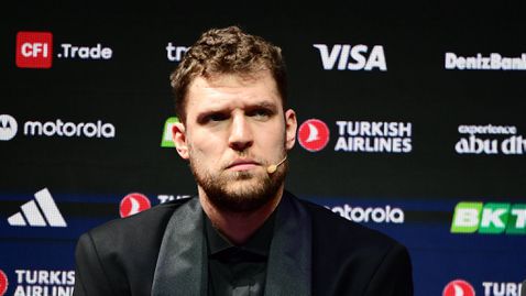  Саша Везенков от Абу Даби: Готови сме за купата, непрекъснато мисля за финала от 2023-та 