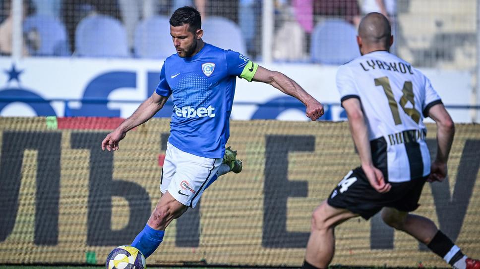 Спартак (Варна) 2:0 Локомотив (София), "соколите" с комфортен аванс