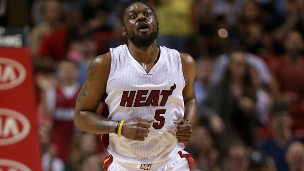 Уокър остава в Маями до края на сезона