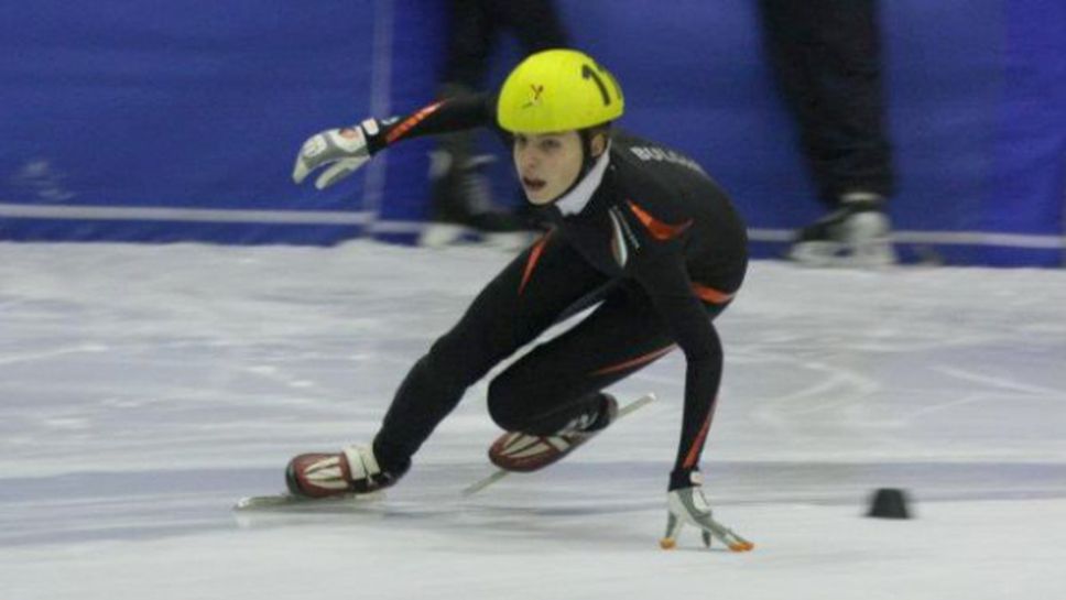 Маноилова остана 19-а място на 500 метра на световното в Москва