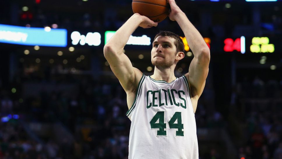 Бостън спря серията на Индиана и се доближи до плейофите