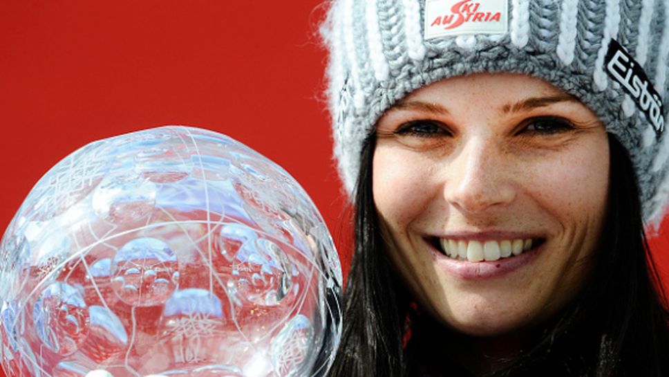 Анна Фенингер грабна победата и Световната купа за втора поредна година