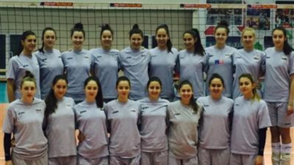 Девойките на България загубиха с 2:3 от Сърбия в първата контрола