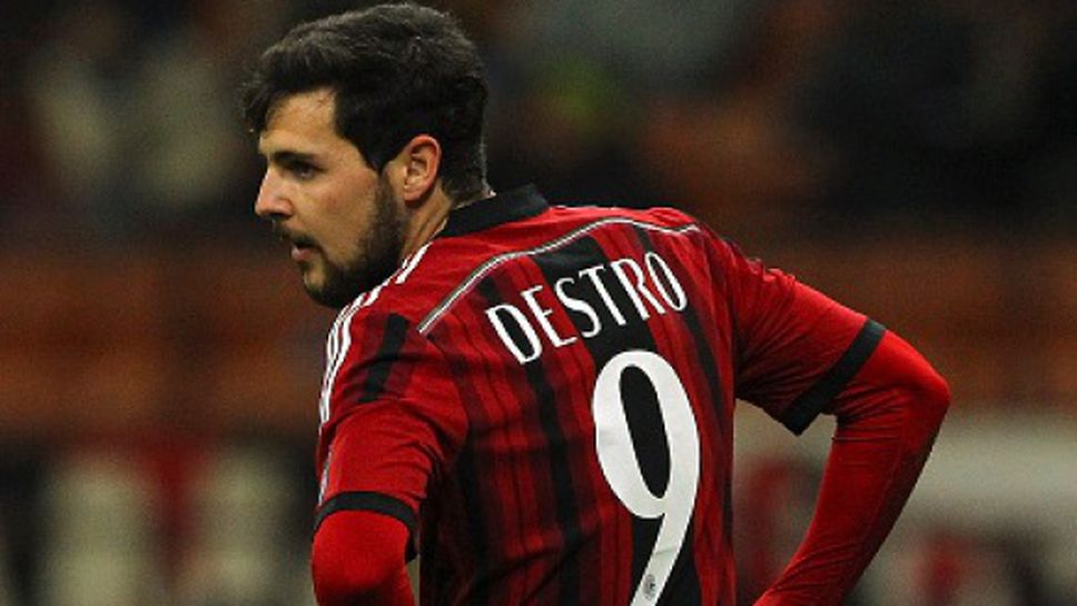 Милан връща Дестро на Рома