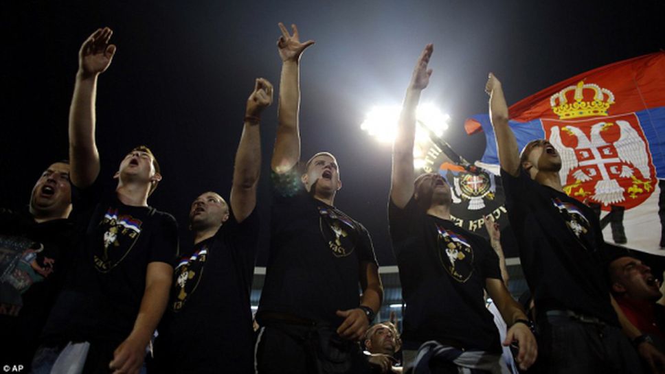 Полицията в Подгорица не пусна сръбски фенове на мача с Русия