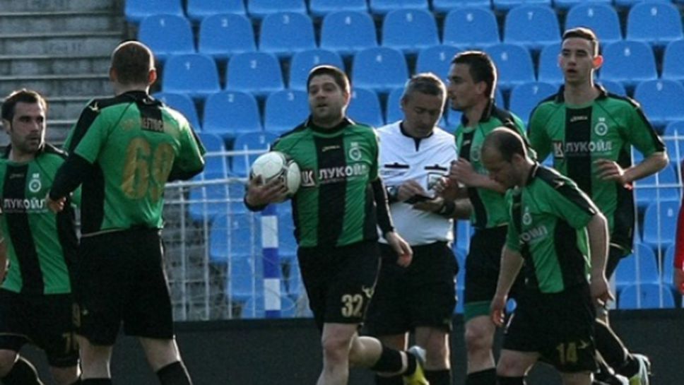 Осъдиха двама български футболисти за незаконни залагания