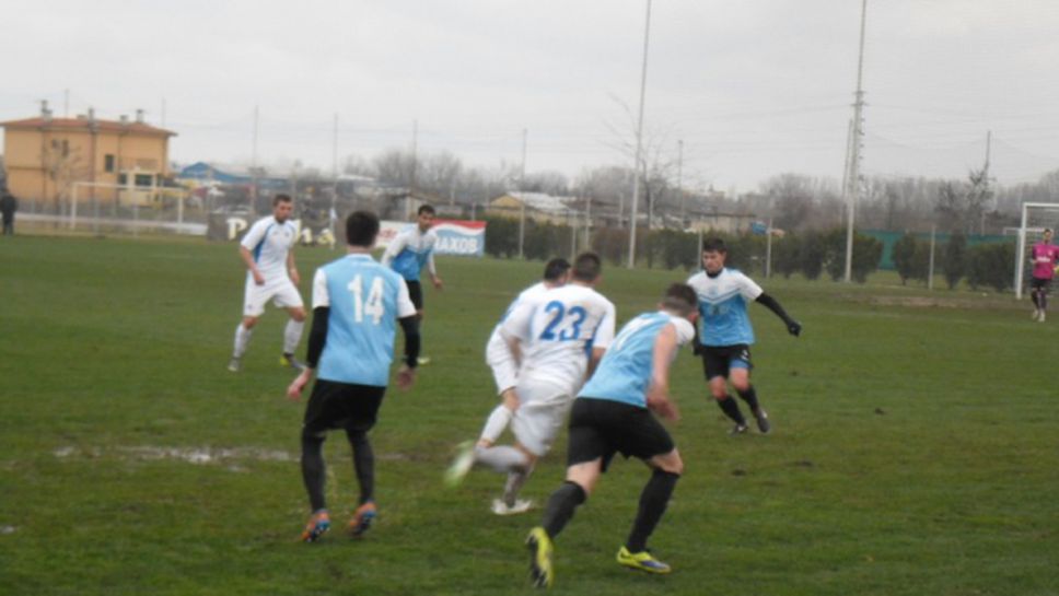 Защитник се завръща в състава на Верея преди дербито с Локо Мездра