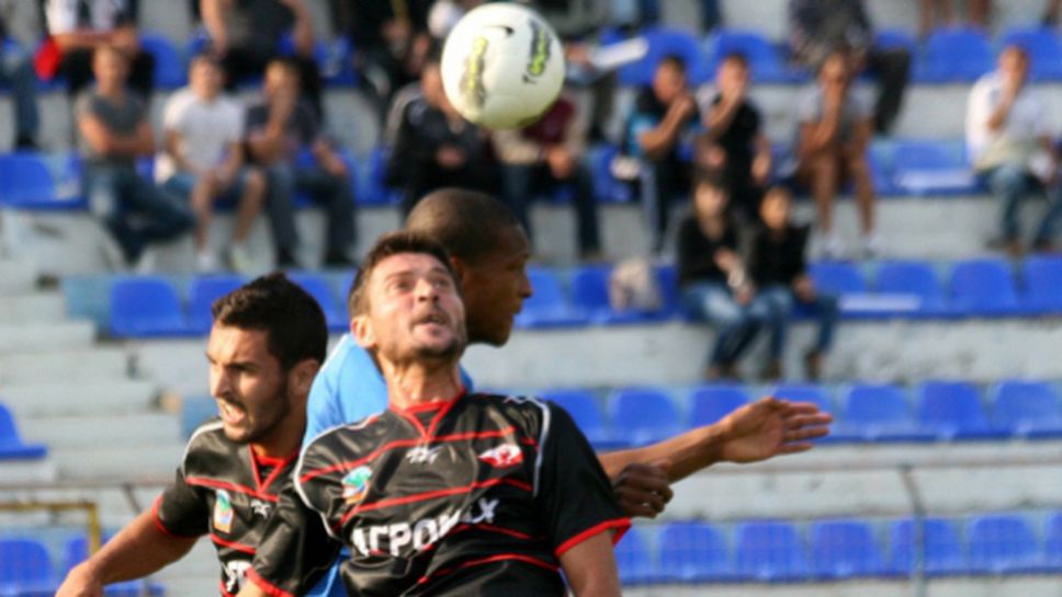 В грозен мач на нов стадион Септември (Симитли) прекърши Созопол с 1:0