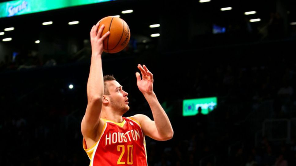 Операция извади Мотиеунас от сметките на Хюстън