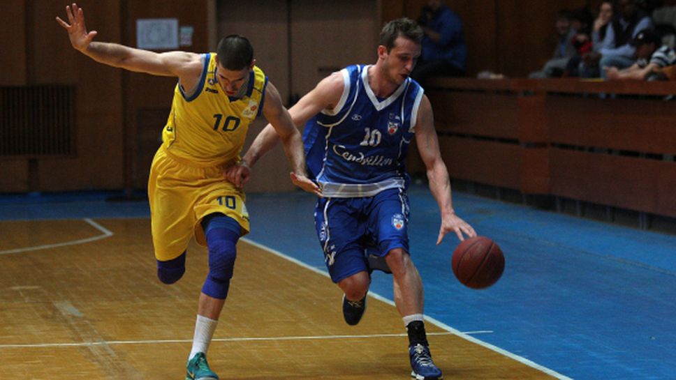 Спартак дочака първа победа след година и 25 загуби