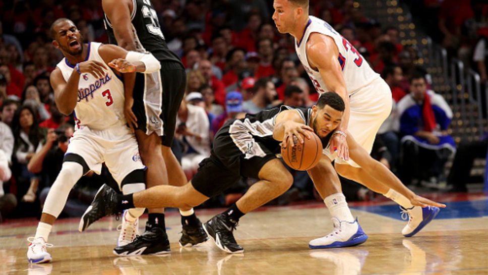 Шампионът Сан Антонио стартира със загуба в плейофите на НБА (видео)