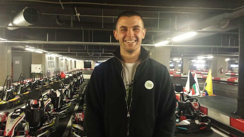 Шампиони се включват в картинг турнира на Holiday Heroes