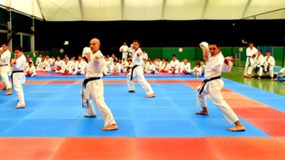 В неделя 180 каратеки ще се състезават в бургаската зала "Бойчо Брънзов"