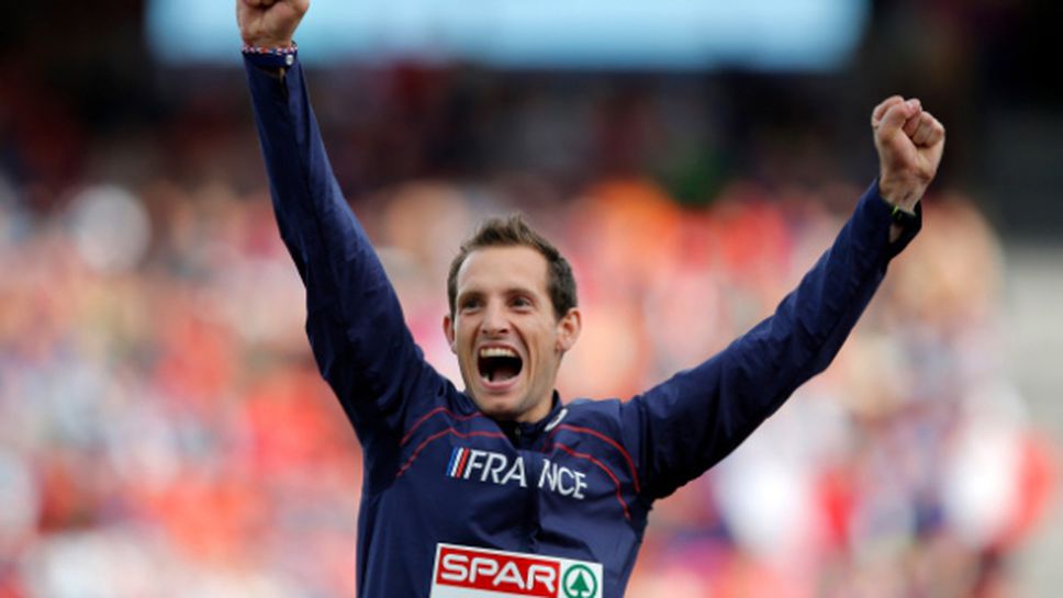 Рено Лавийени спечели състезание по овчарски скок в САЩ