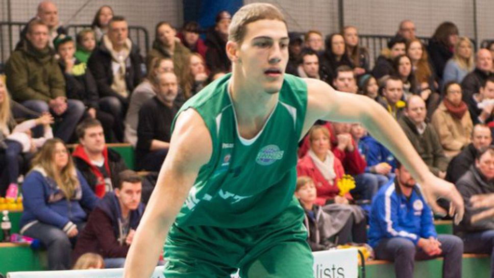 Още един българин ще сбъдва баскетболните си мечти в САЩ (видео)
