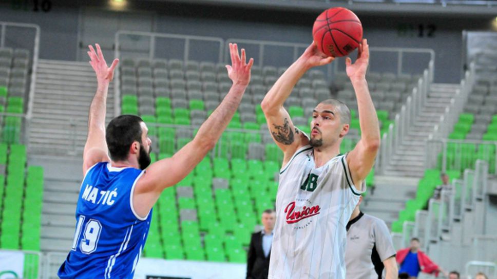 Христо Николов и Олимпия (Любляна) завършиха с победа редовния сезон