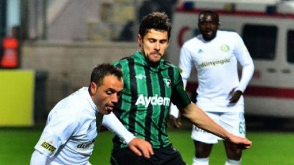 Генков наниза два гола в Турция