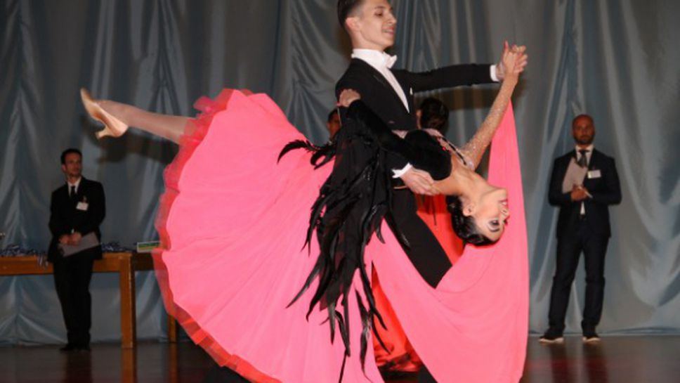 Турнир по спортни танци събира най-добрите двойки в Пловдив