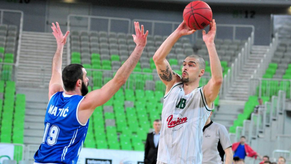 Разочароващ край на сезона за Николов и Унион Олимпия