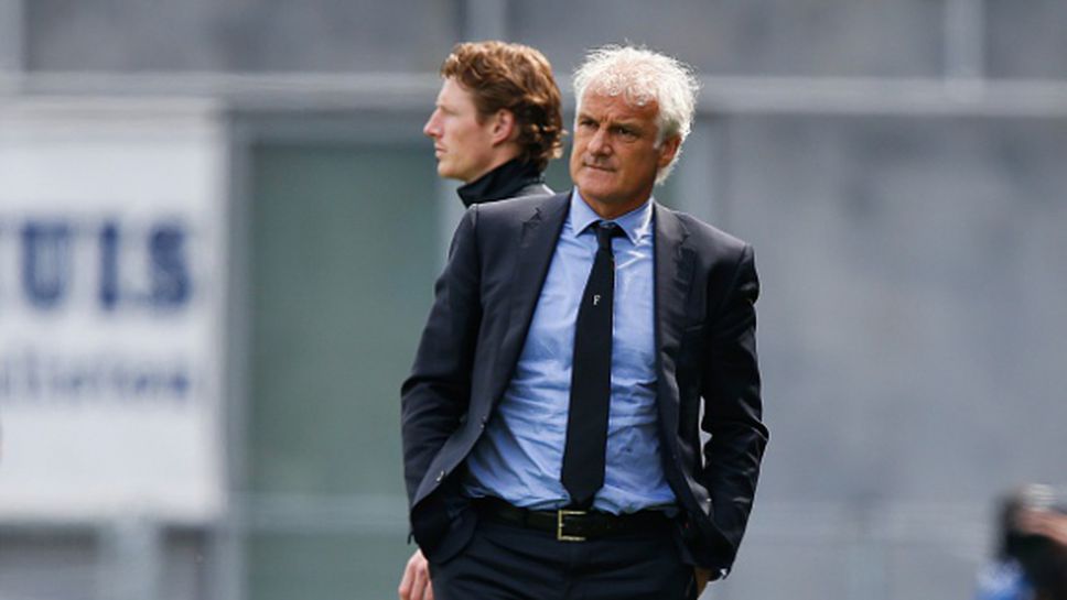 Фейенорд се раздели с треньора Фред Рутен