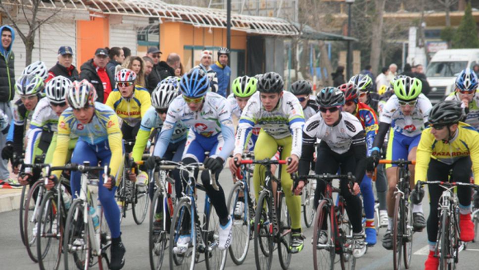 Юношeските ни национали по колоездене обраха овациите в Сърбия