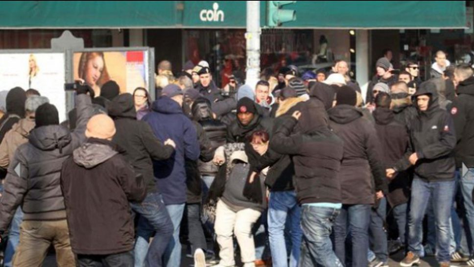 Хулиганите на Аякс вандалстват в Милано, двама наръгани и 100 арестувани