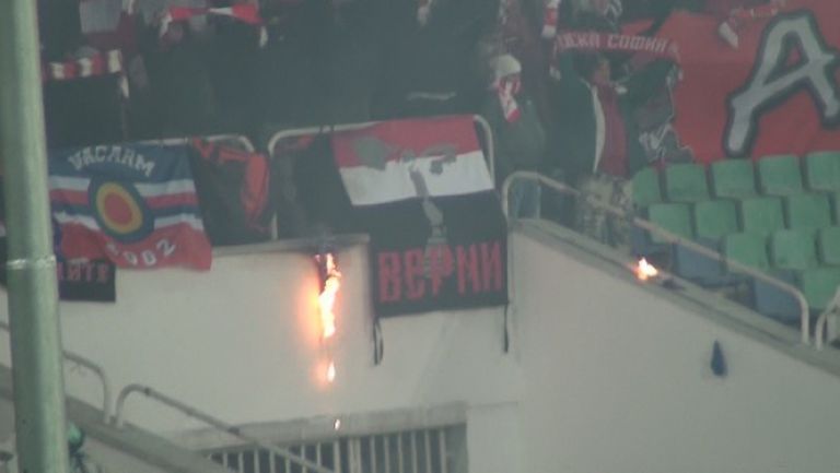 "Сини" шалчета горяха в сектор "Г"