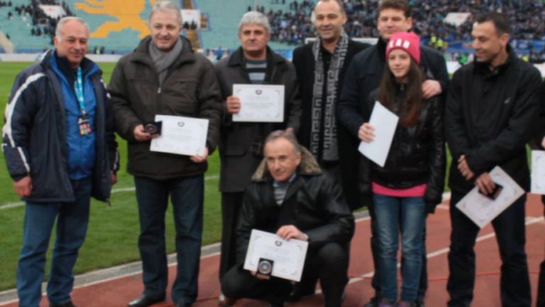 Левски отново награди бивши играчи