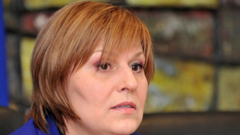 Министър Георгиева говори два часа с румънската си колежка
