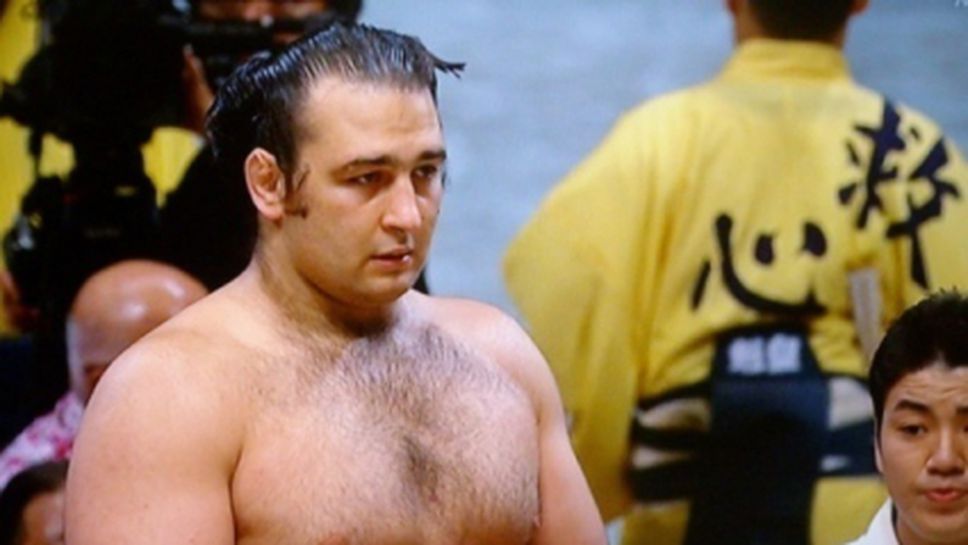 Махлянов стартира с победа турнира по сумо в Осака