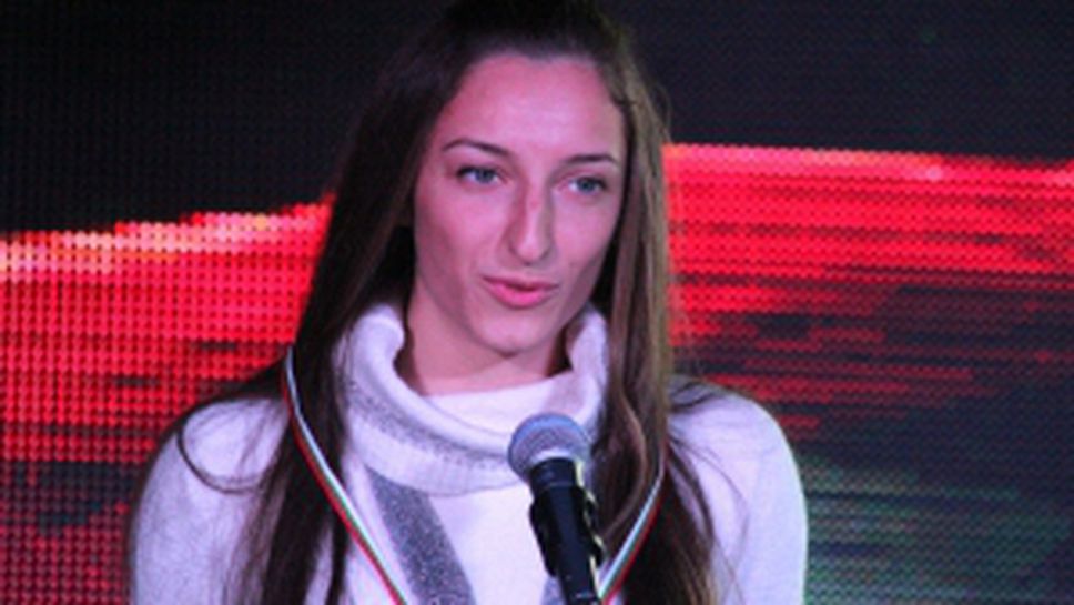 Награждаване на участниците по програма "Спортни таланти"  на "Еврофутбол"