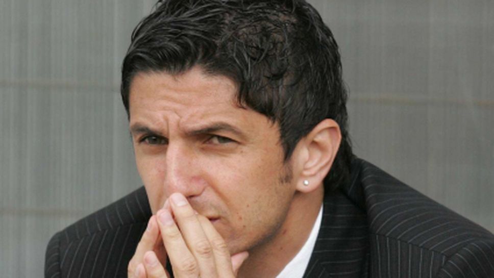 Разван Луческу пое Петролул