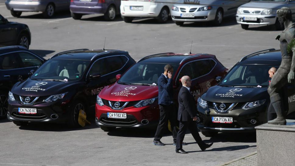 Закопчаха автомобили на ШЛ пред стадион "Васил Левки"