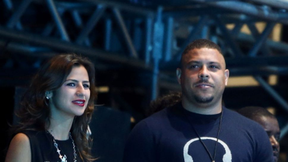 Легендата Роналдо заведе булката на Metallica