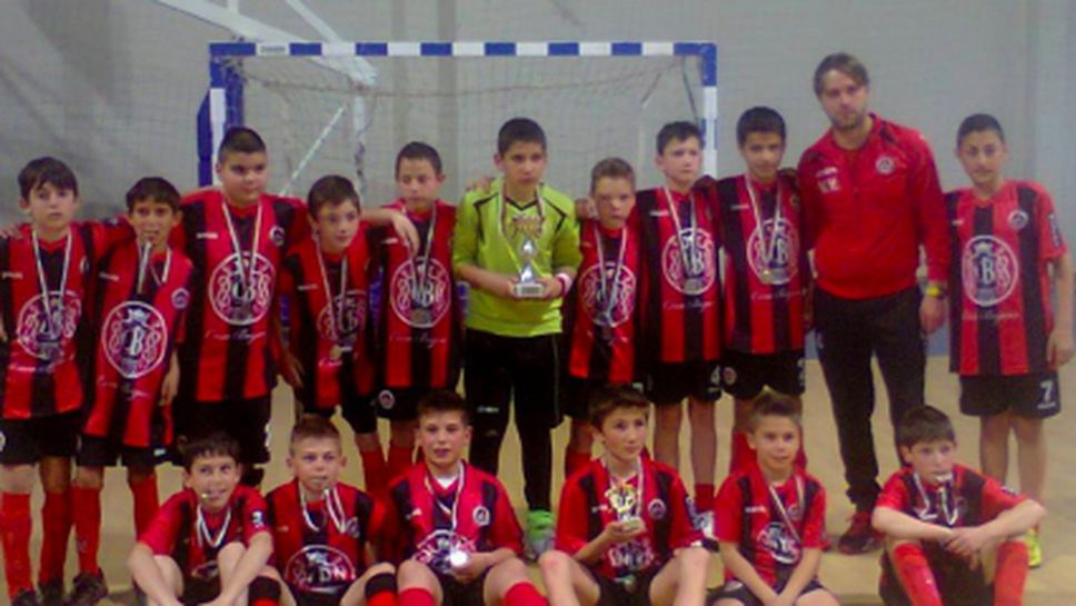 Децата на Локо (София) завършиха втори на силен турнир в Благоевград