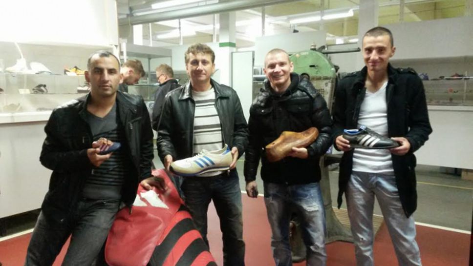Победителите от Kamenitza Фен Купа посетиха централата на Adidas