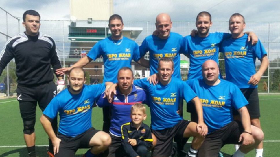 10 отбора играят футбол срещу туберкулозата