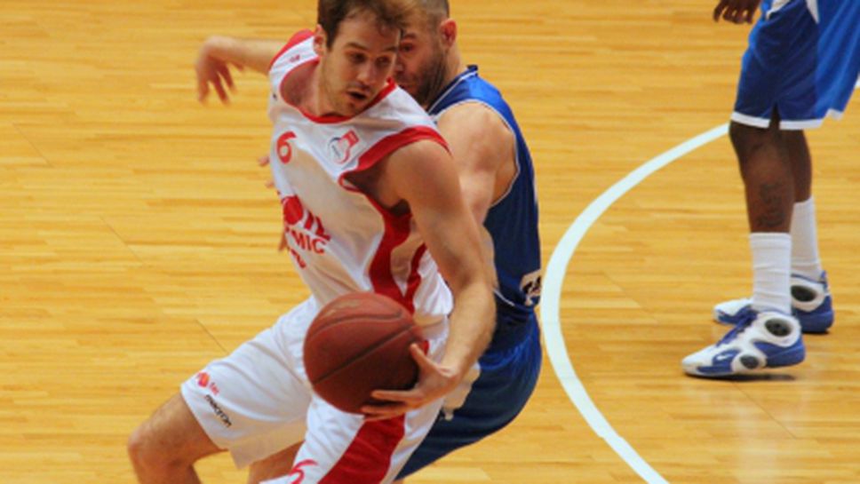 Лукойл Академик победи македонския Работнички (Скопие)